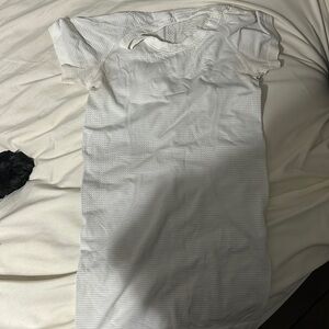 Lululemon Swiftly short sleeve